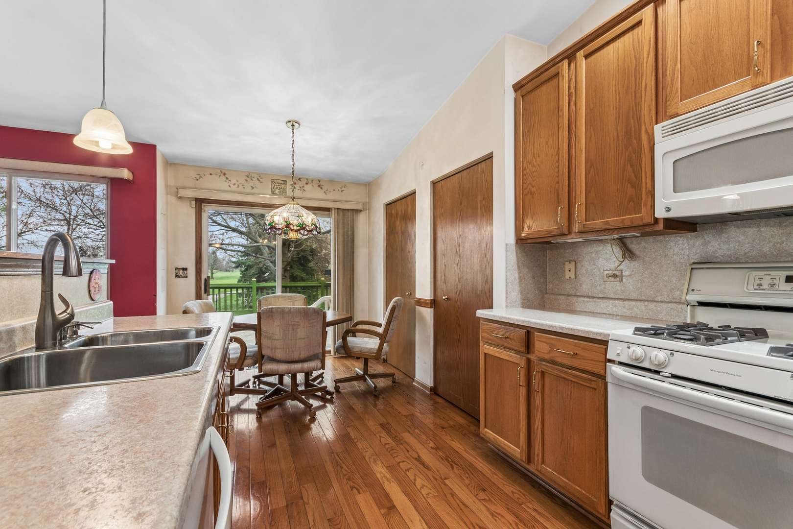 1921 Baldwin Way, Bolingbrook, IL 60490