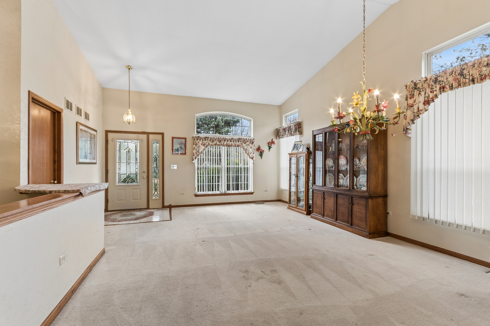 1921 Baldwin Way, Bolingbrook, IL 60490