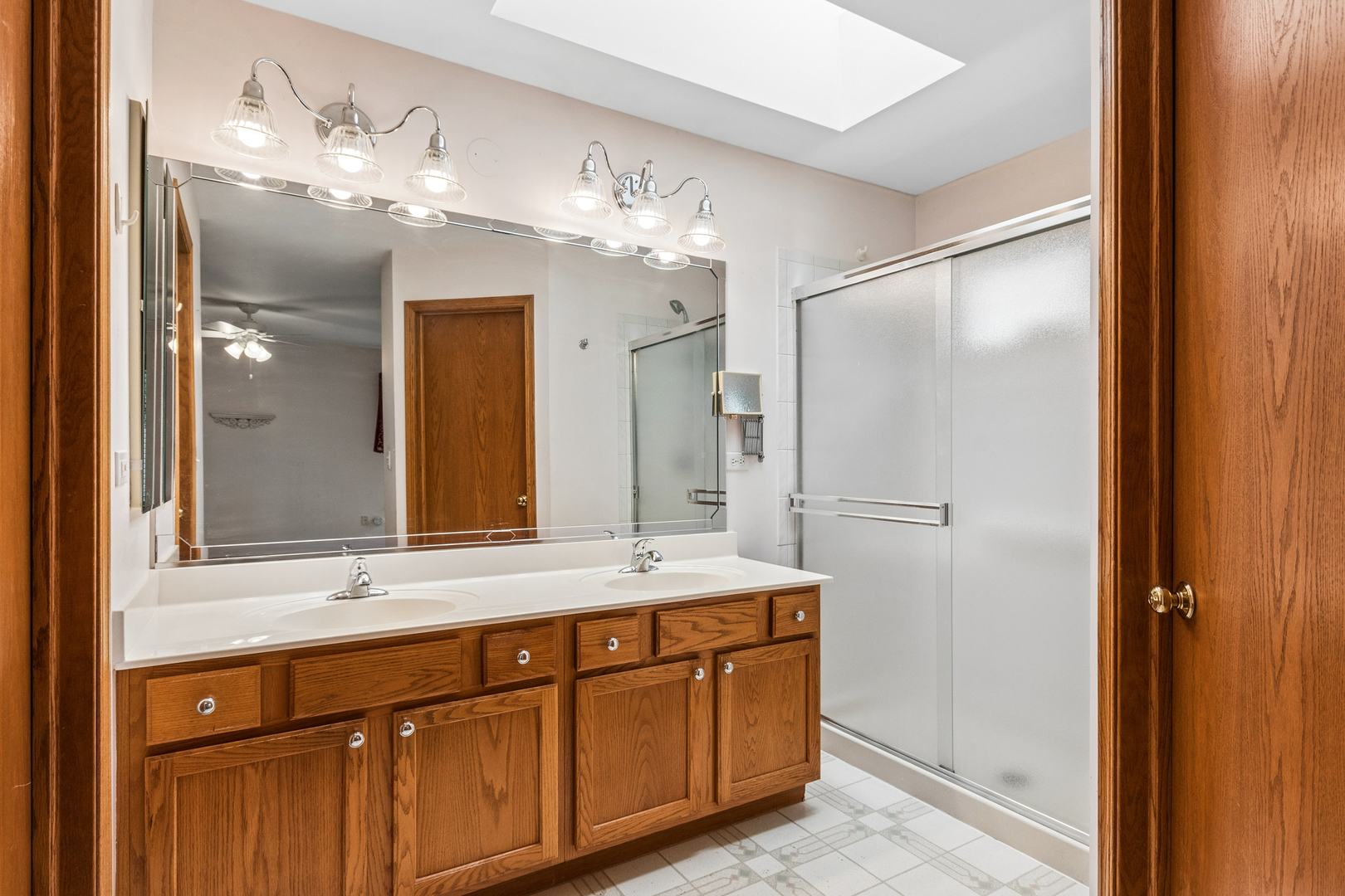 1921 Baldwin Way, Bolingbrook, IL 60490