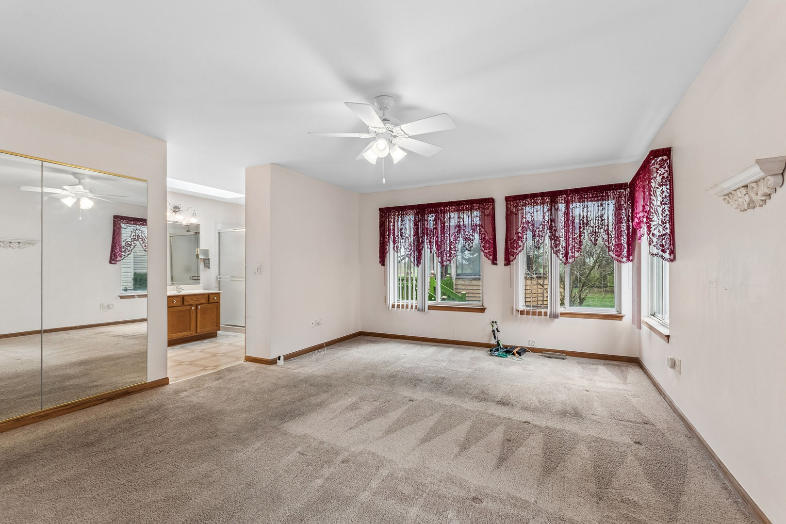 1921 Baldwin Way, Bolingbrook, IL 60490