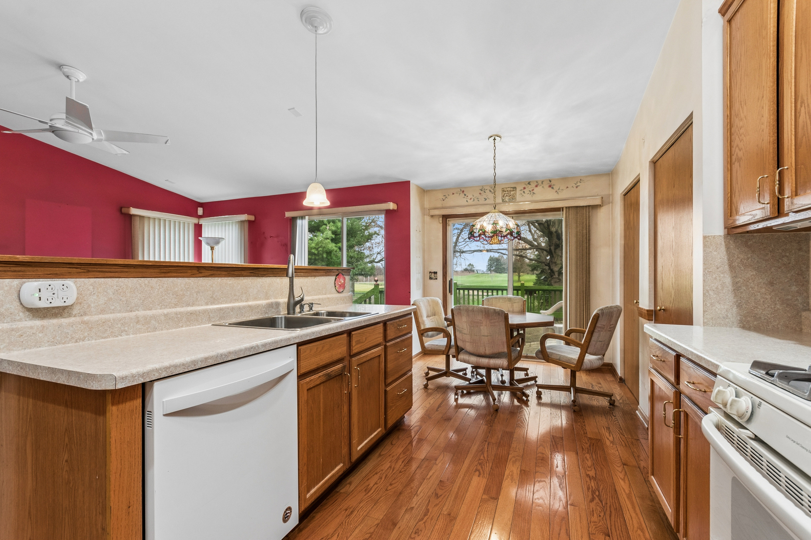 1921 Baldwin Way, Bolingbrook, IL 60490