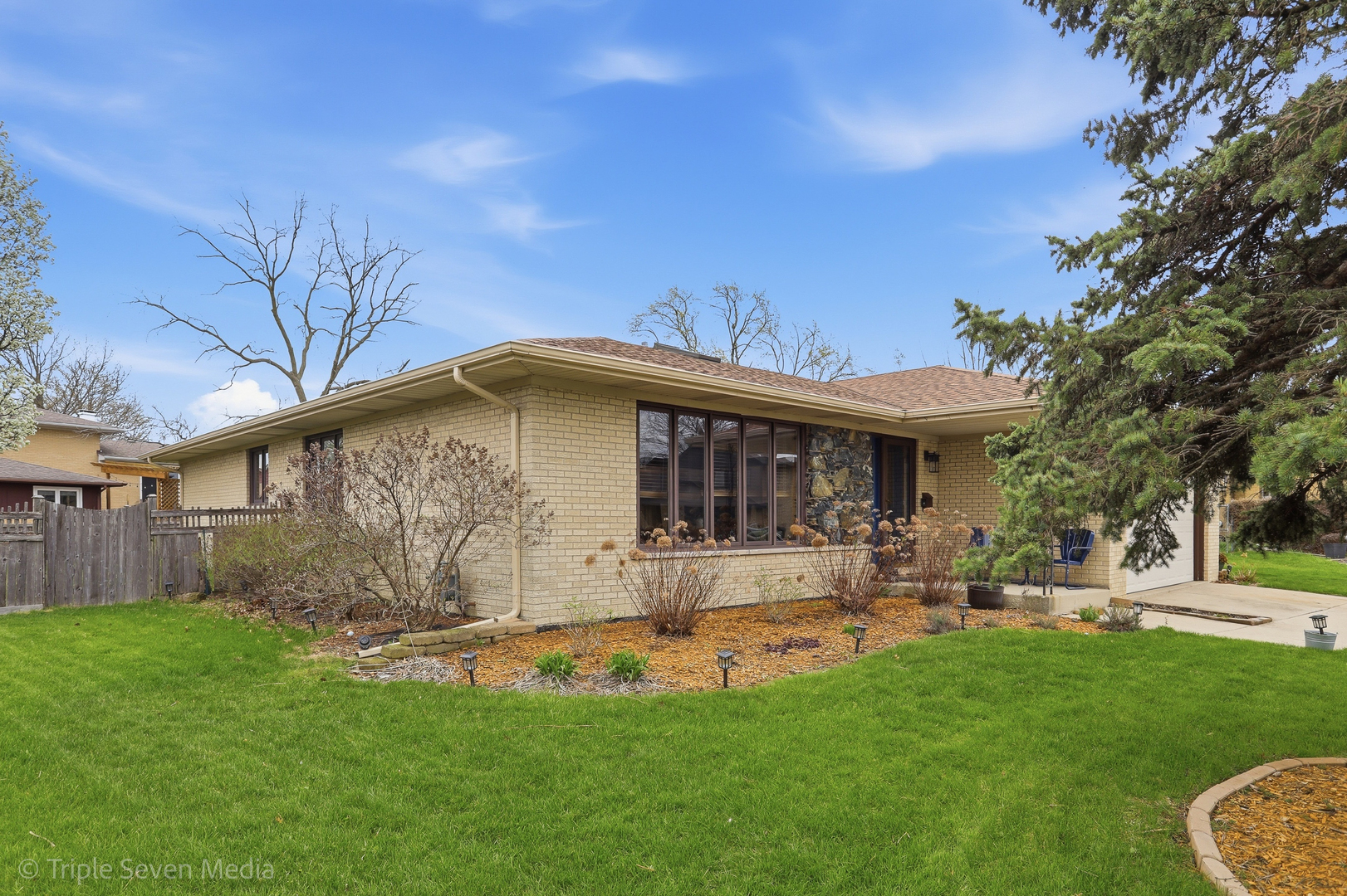 15417 Maple Court, Oak Forest, IL 60452