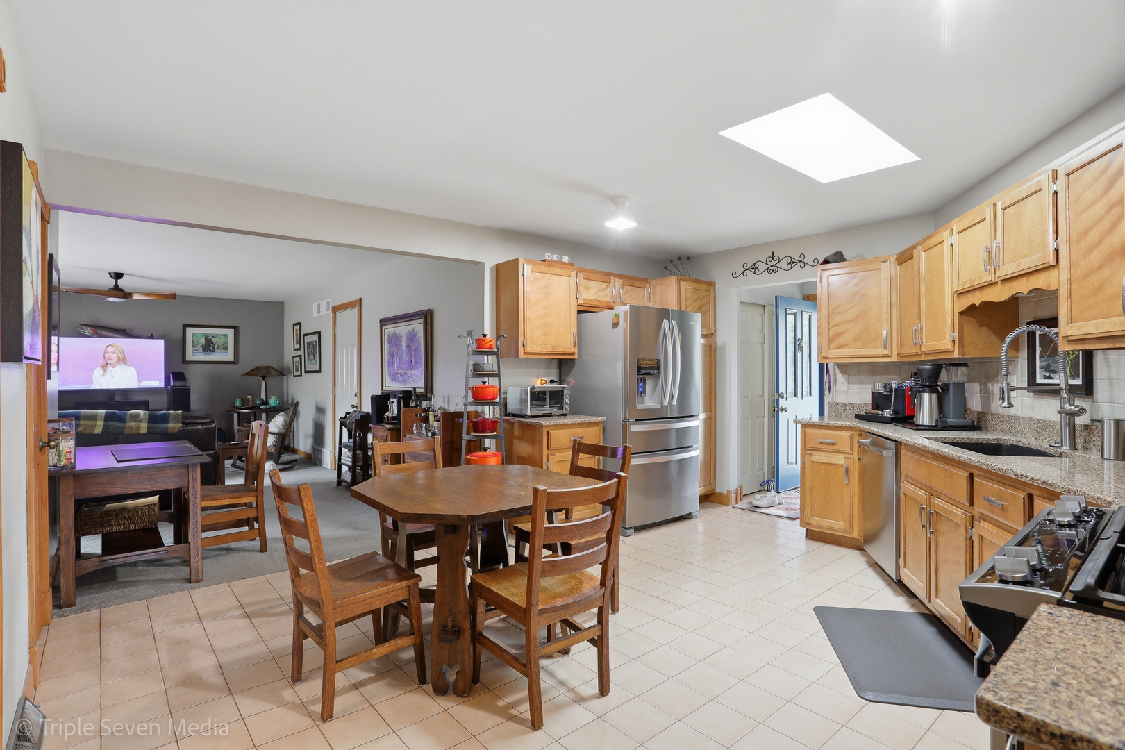 15417 Maple Court, Oak Forest, IL 60452