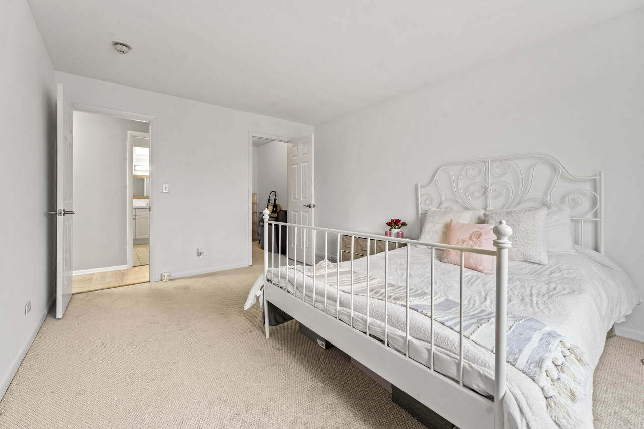 2150 Valencia Drive #314A, Northbrook, IL 60062