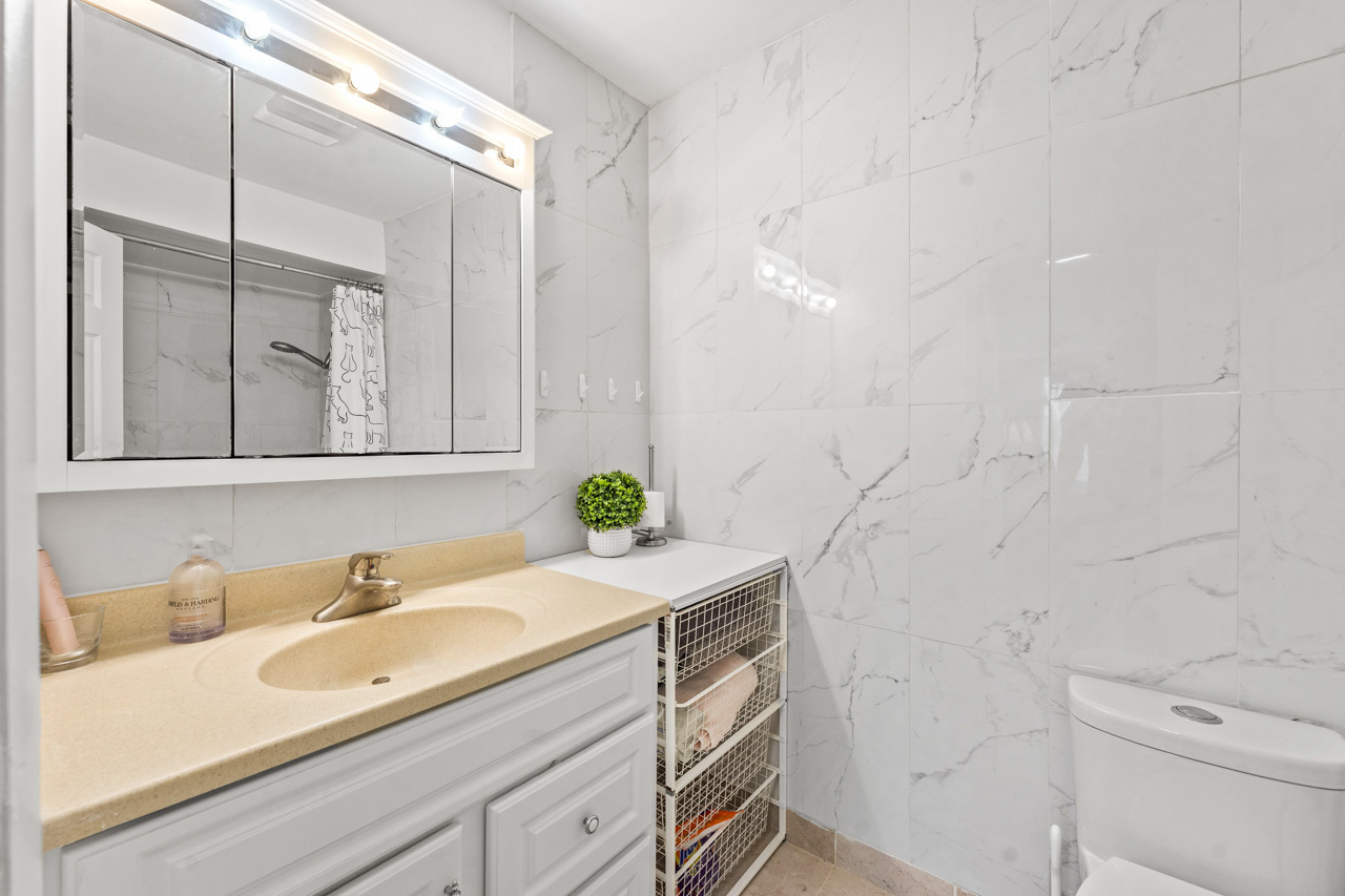 2150 Valencia Drive #314A, Northbrook, IL 60062