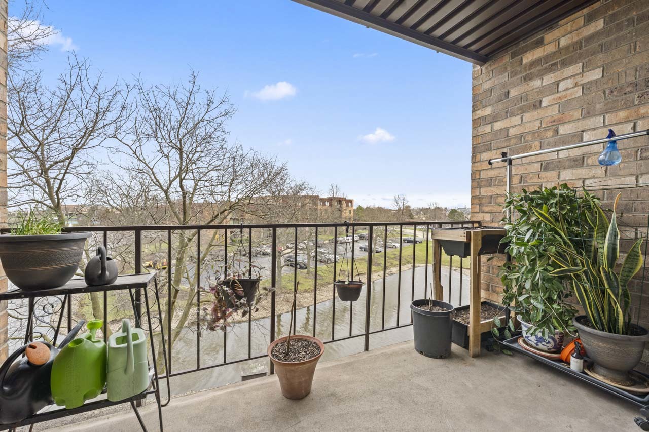 2150 Valencia Drive #314A, Northbrook, IL 60062