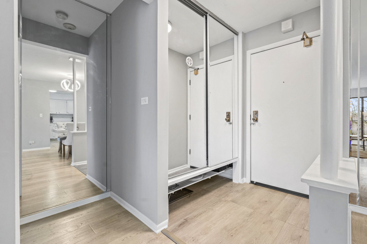 2150 Valencia Drive #314A, Northbrook, IL 60062