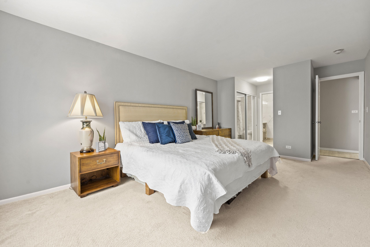 2150 Valencia Drive #314A, Northbrook, IL 60062