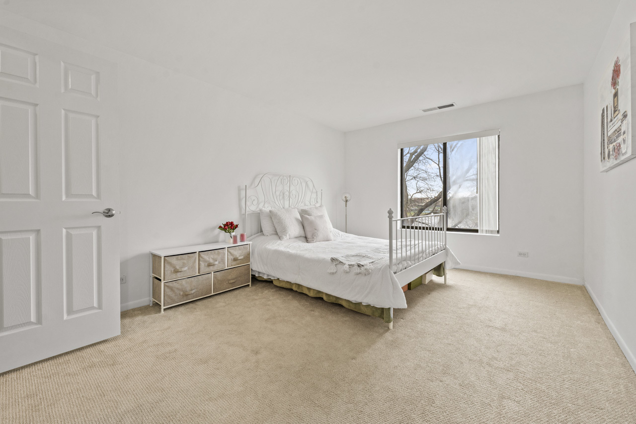 2150 Valencia Drive #314A, Northbrook, IL 60062