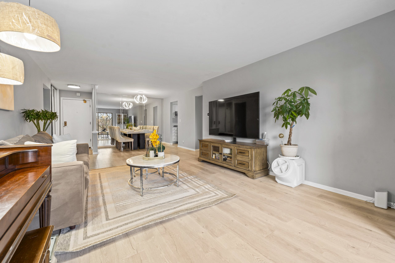 2150 Valencia Drive #314A, Northbrook, IL 60062