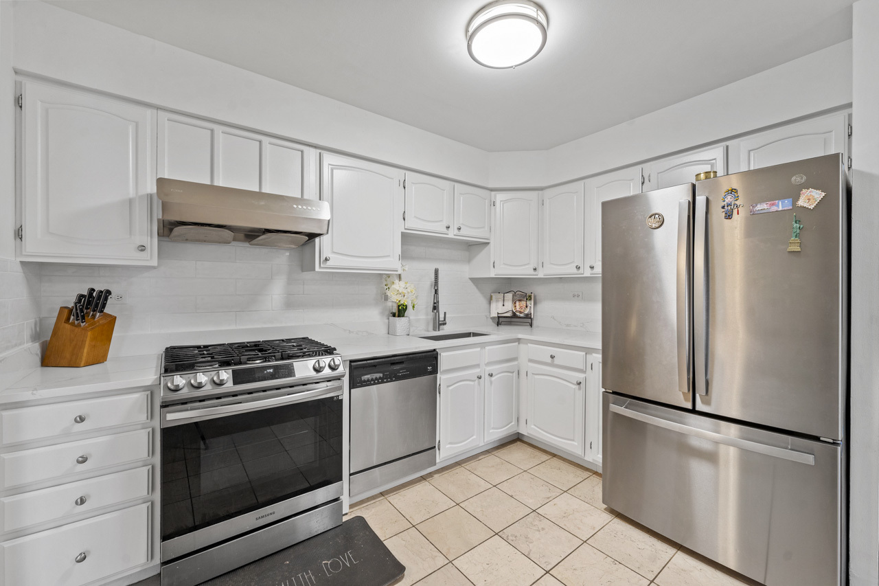 2150 Valencia Drive #314A, Northbrook, IL 60062