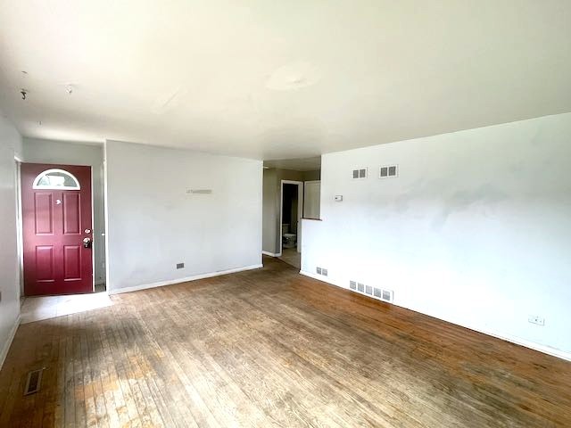 8574 W 73rd Place, Justice, IL 60458