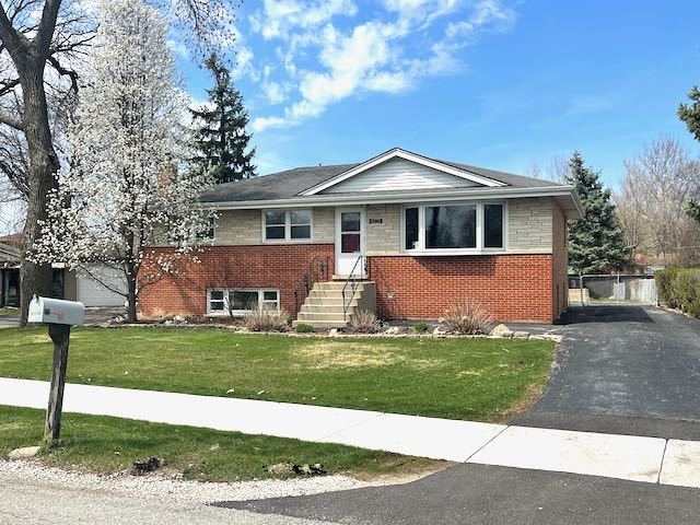 8574 W 73rd Place, Justice, IL 60458