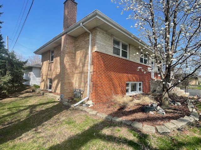 8574 W 73rd Place, Justice, IL 60458