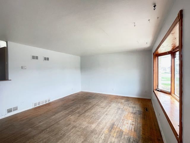 8574 W 73rd Place, Justice, IL 60458