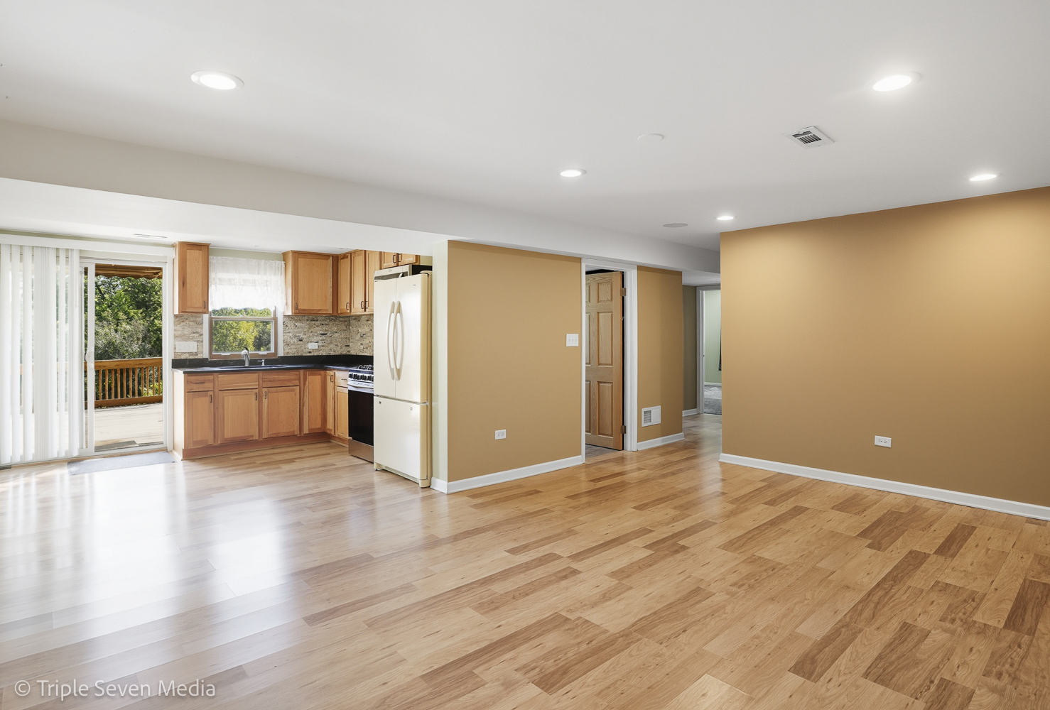 11307 German Church Road, Willow Springs, IL 60480