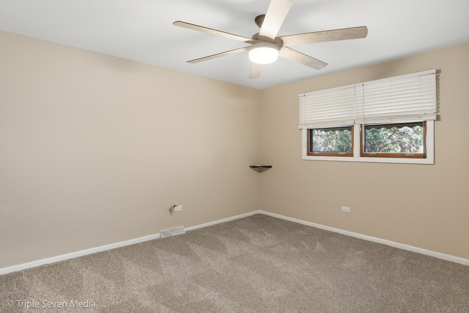 11307 German Church Road, Willow Springs, IL 60480