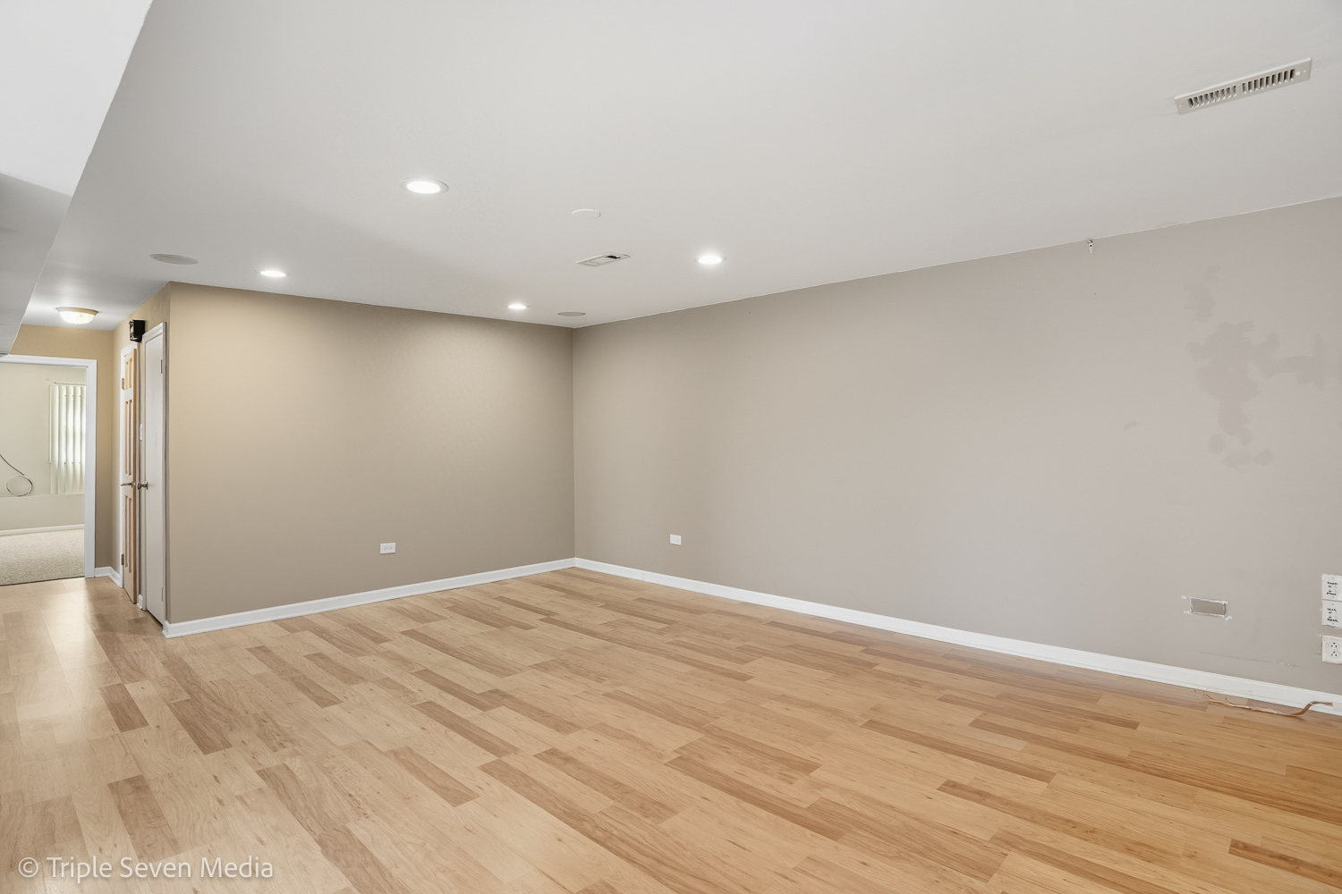 11307 German Church Road, Willow Springs, IL 60480