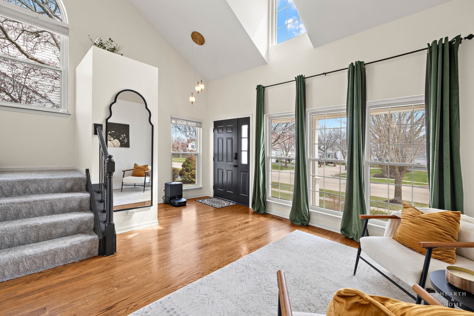 5515 Chancery Way, Lake In The Hills, IL 60156