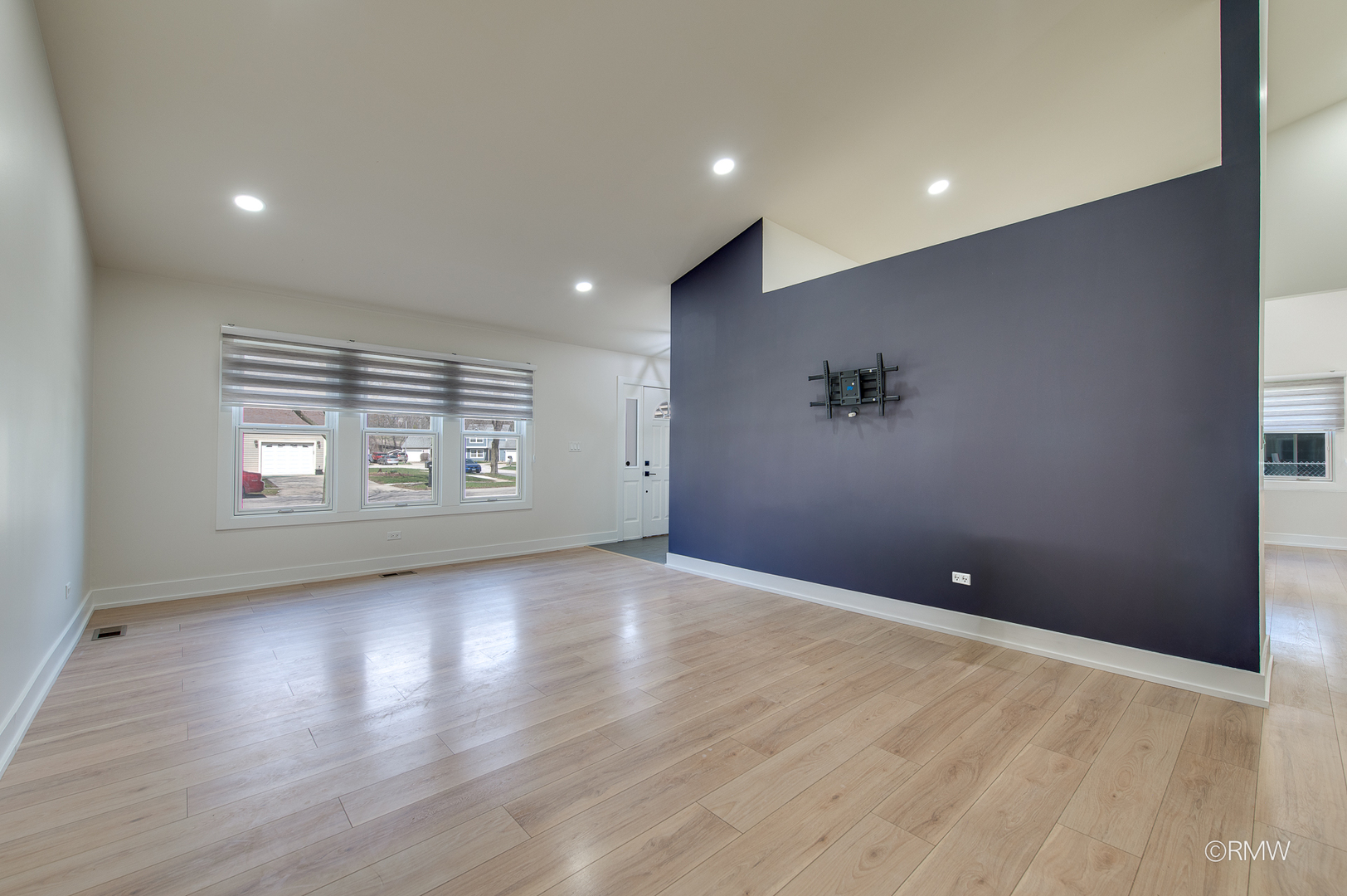 359 Chaparral Circle, Elgin, IL 60120