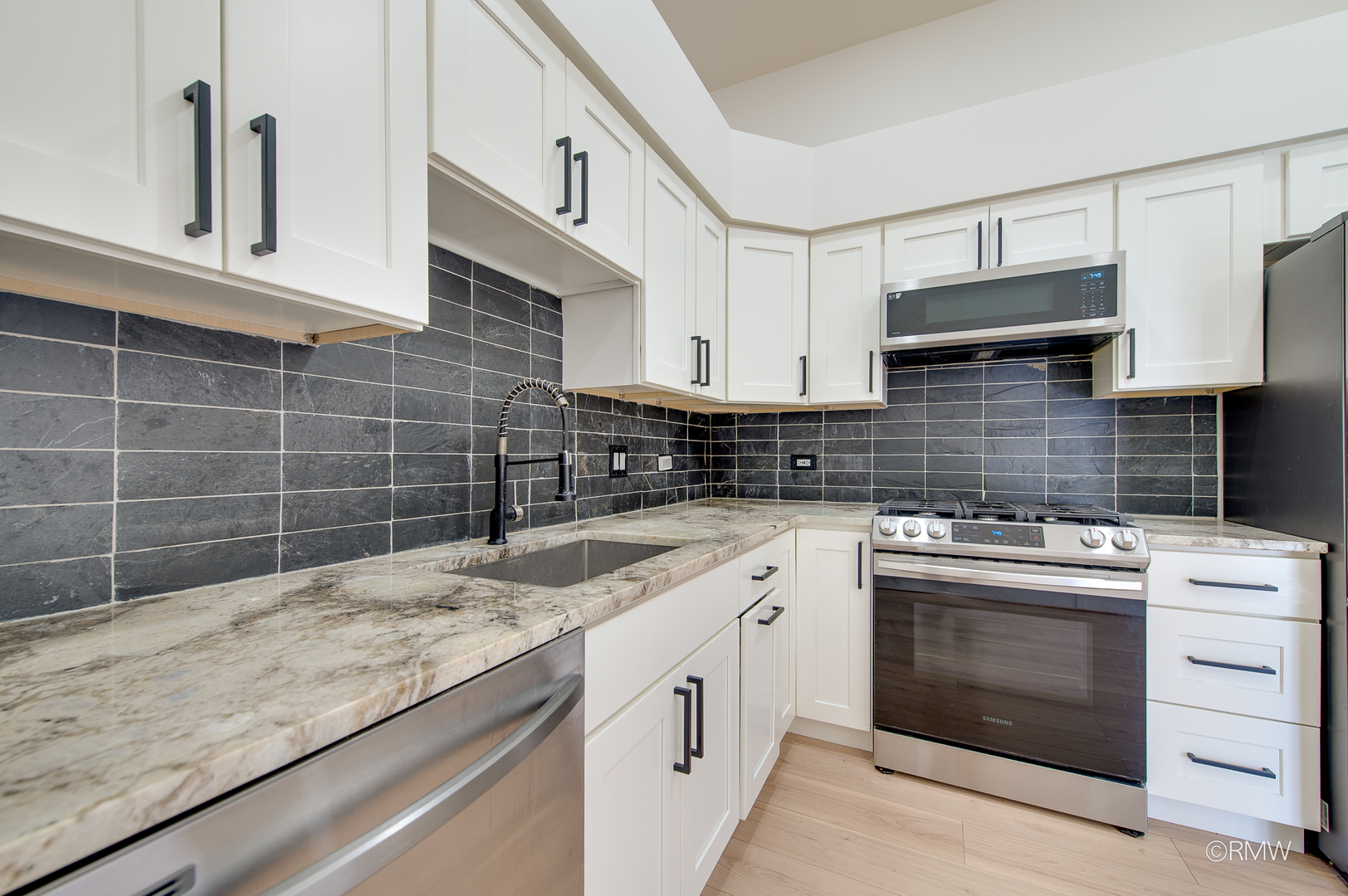 359 Chaparral Circle, Elgin, IL 60120