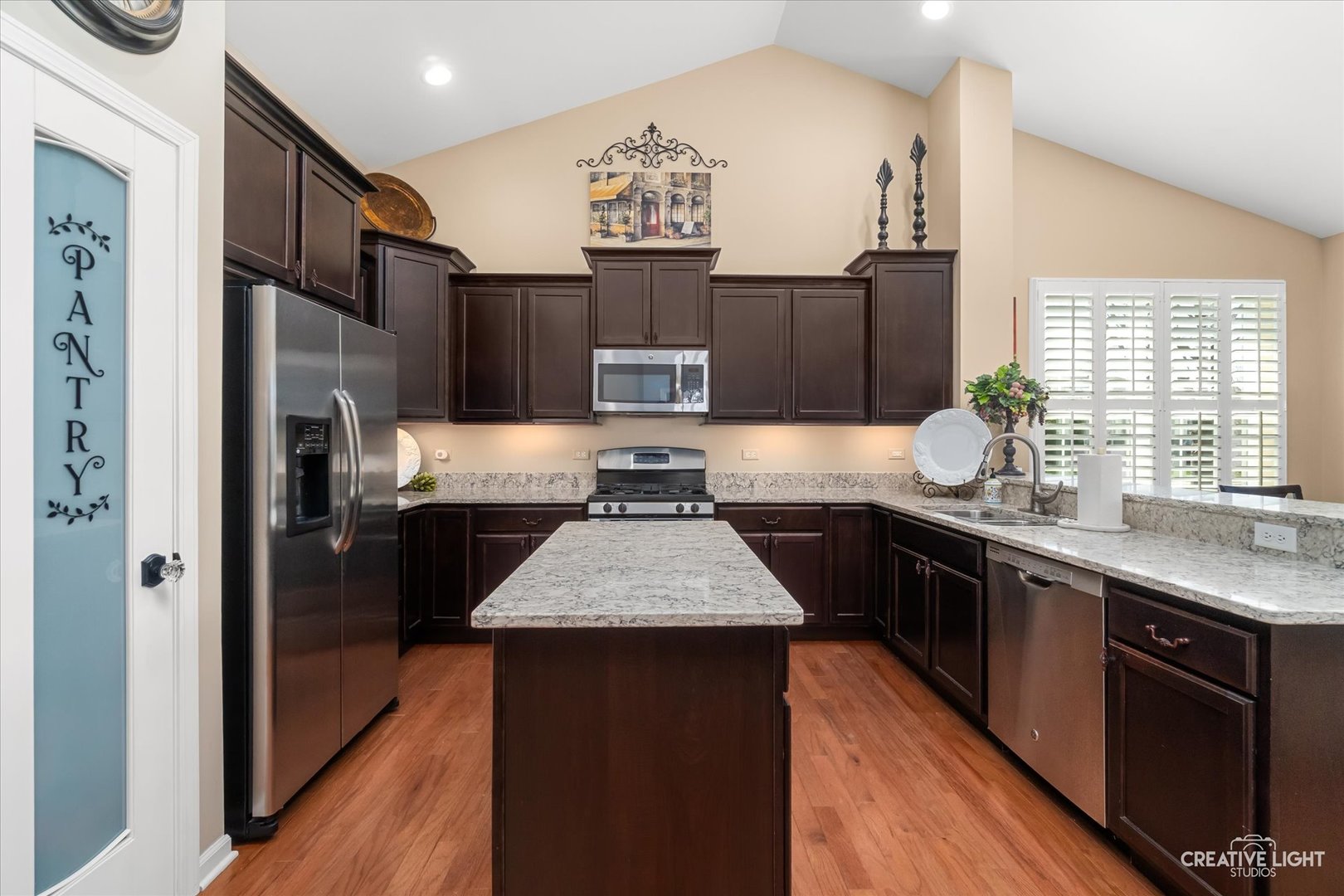 4071 Chesapeake Lane, Naperville, IL 60564