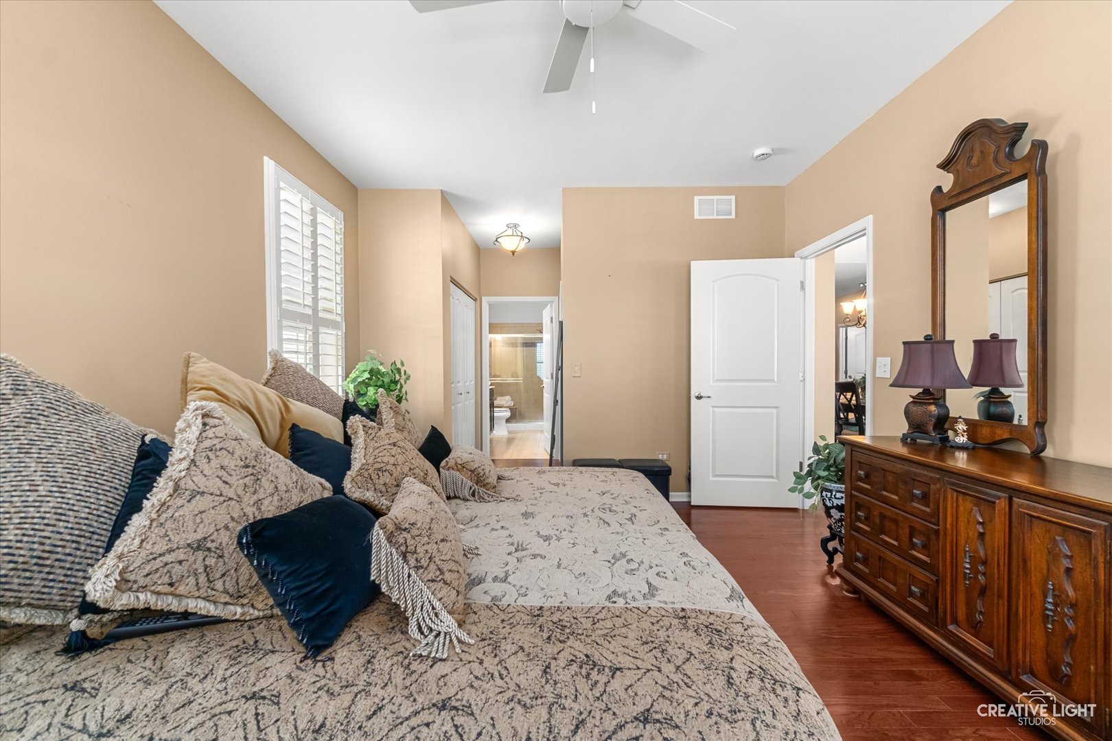 4071 Chesapeake Lane, Naperville, IL 60564