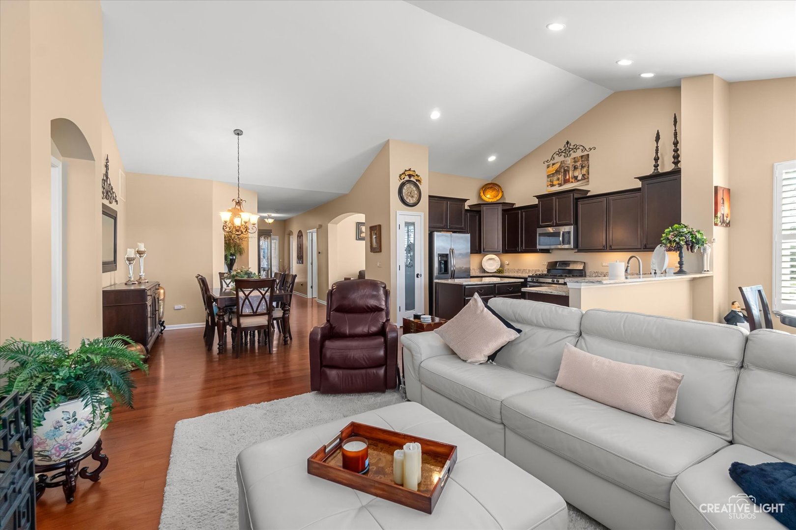 4071 Chesapeake Lane, Naperville, IL 60564