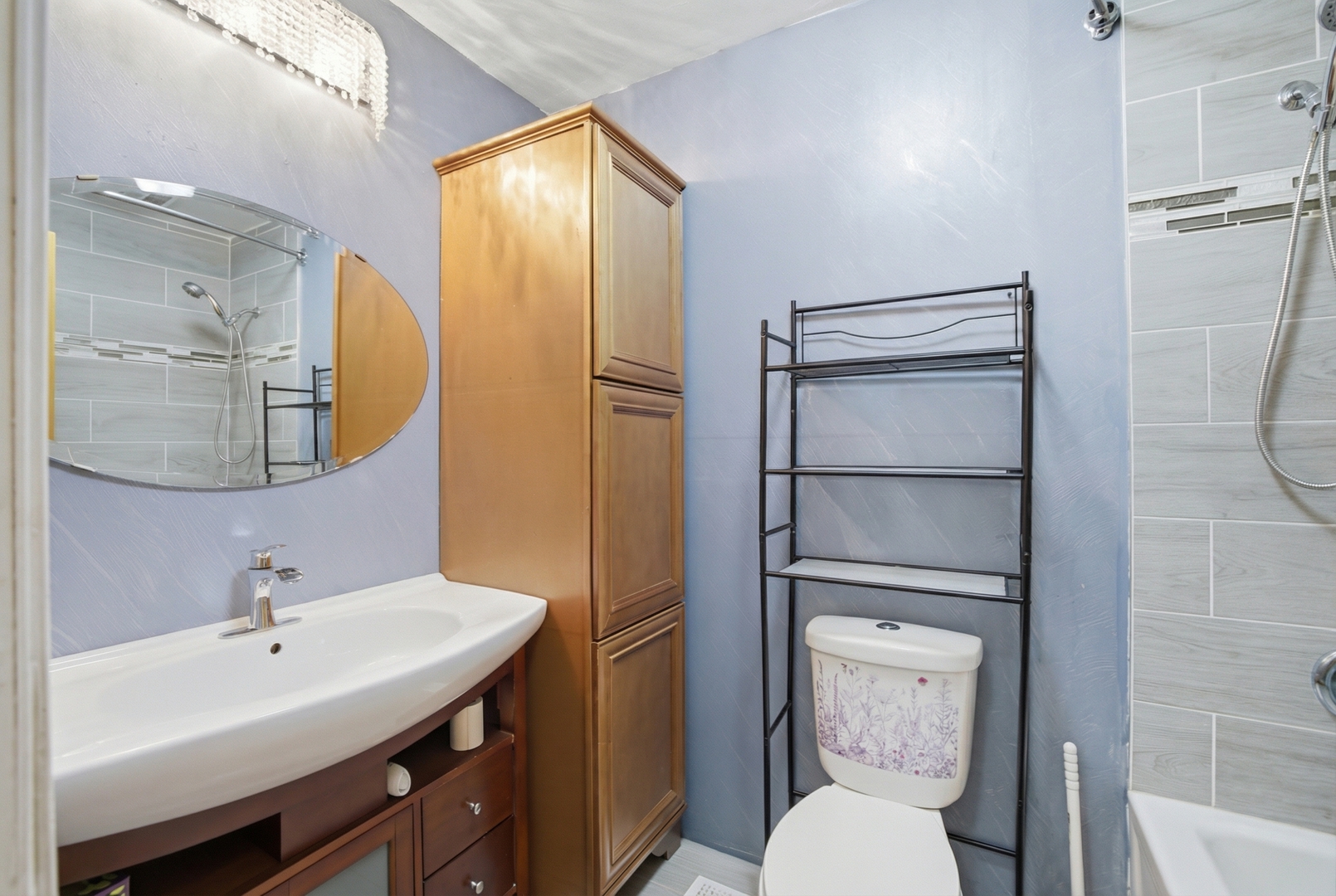 201 W Streamwood Boulevard, Streamwood, IL 60107