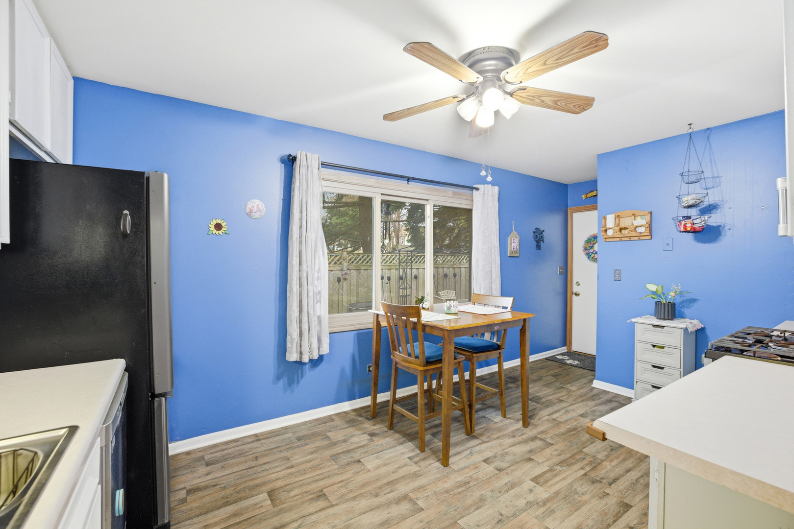 201 W Streamwood Boulevard, Streamwood, IL 60107