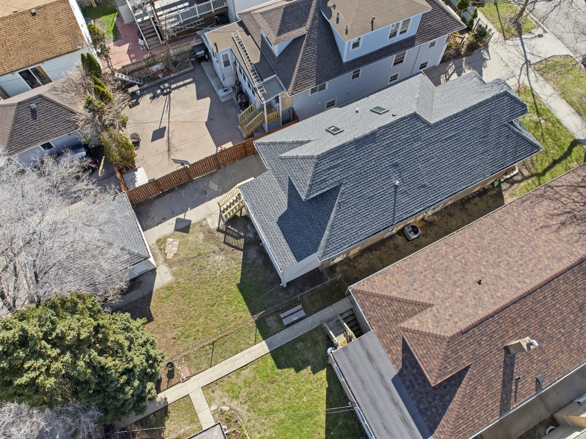 5020 W Fletcher Street, Chicago, IL 60641