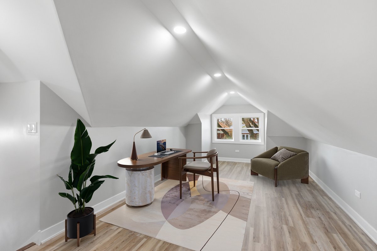 5020 W Fletcher Street, Chicago, IL 60641