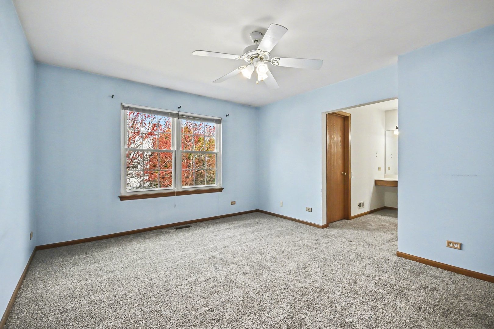 202 Shadybrook Lane, Aurora, IL 60504