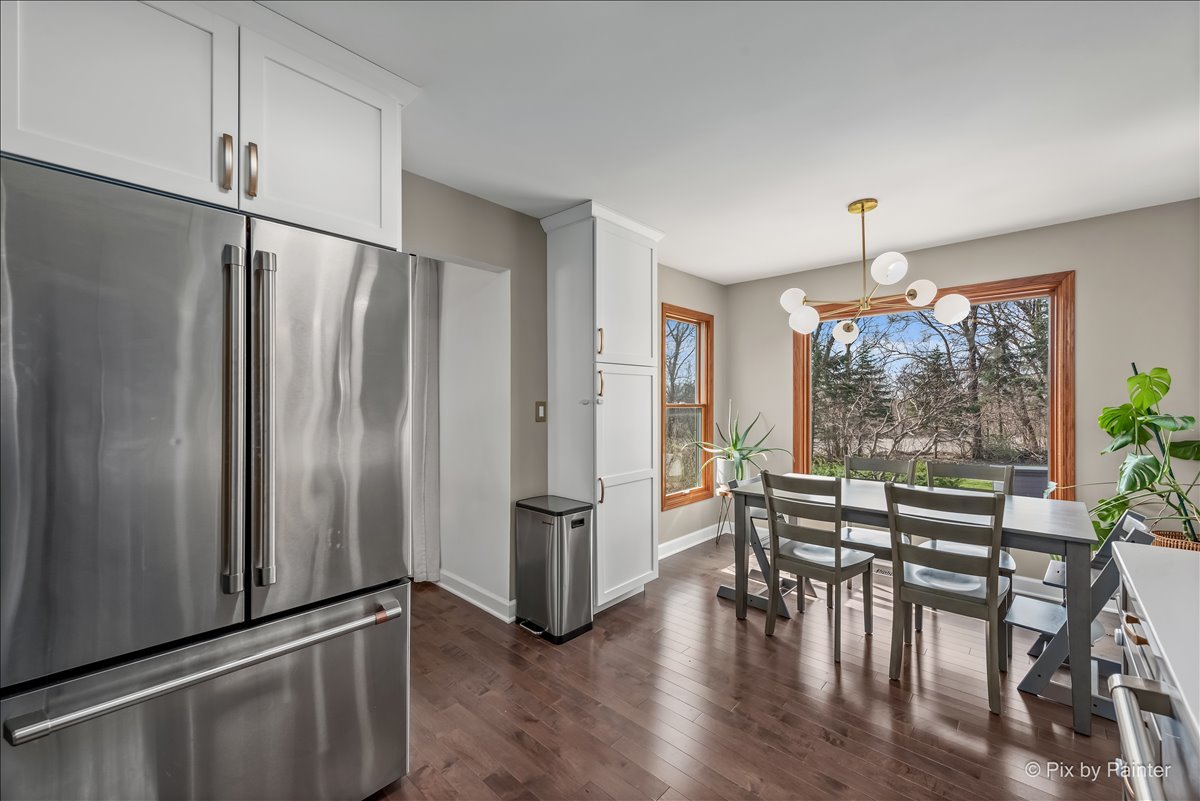 4917 W Glenbrook Trail, McHenry, IL 60050