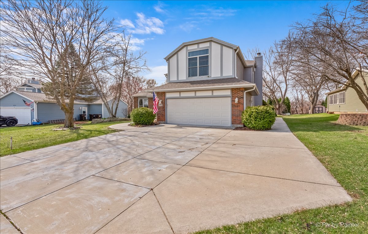 4917 W Glenbrook Trail, McHenry, IL 60050