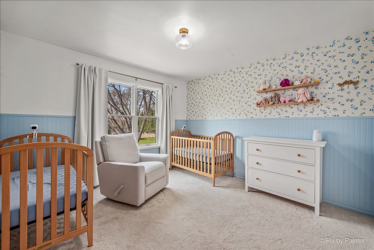 4917 W Glenbrook Trail, McHenry, IL 60050