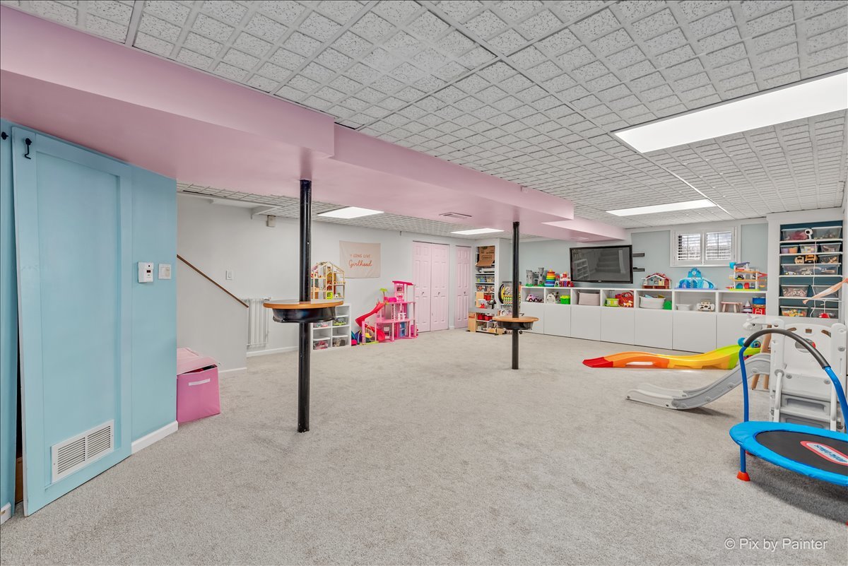 4917 W Glenbrook Trail, McHenry, IL 60050