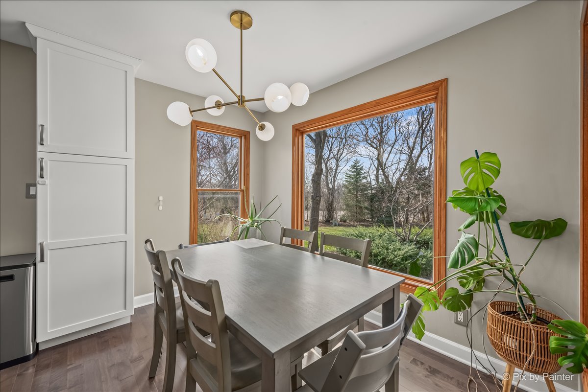 4917 W Glenbrook Trail, McHenry, IL 60050