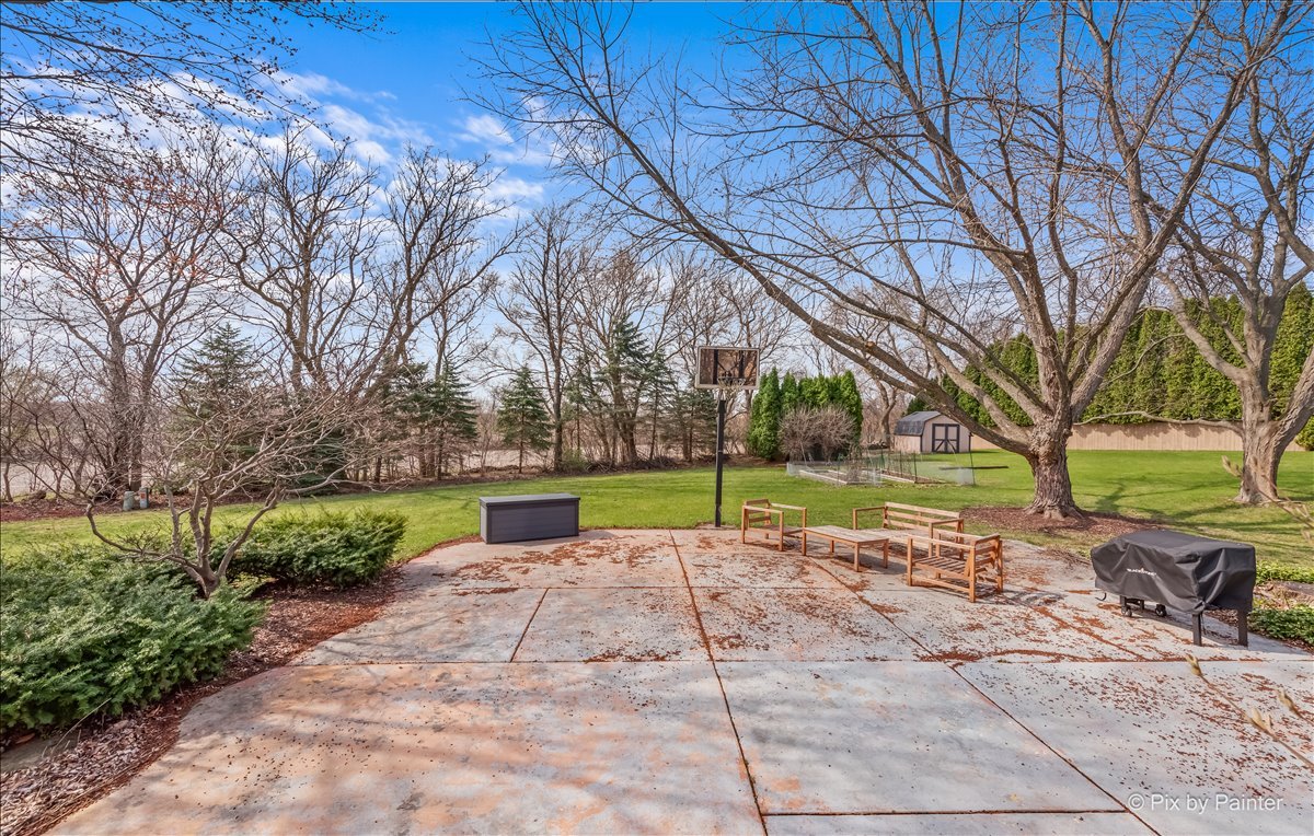 4917 W Glenbrook Trail, McHenry, IL 60050