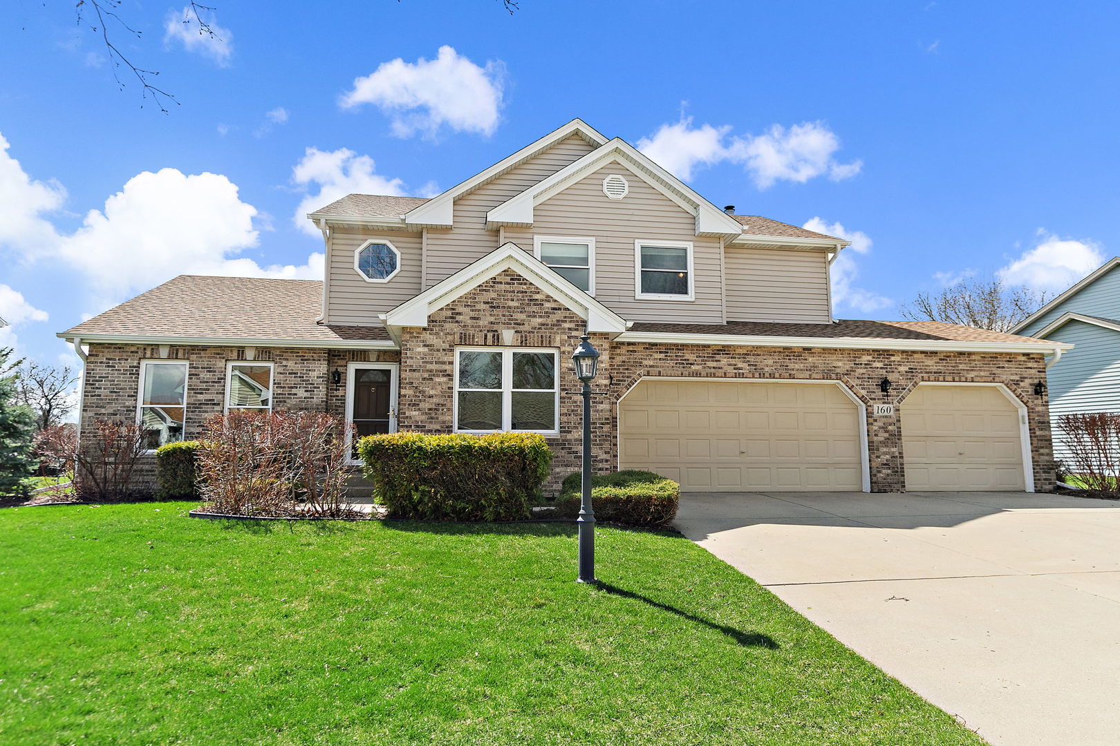 160 Brentwood Trail, Elgin, IL 60120