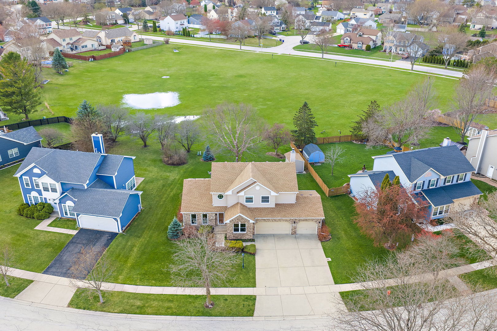 160 Brentwood Trail, Elgin, IL 60120