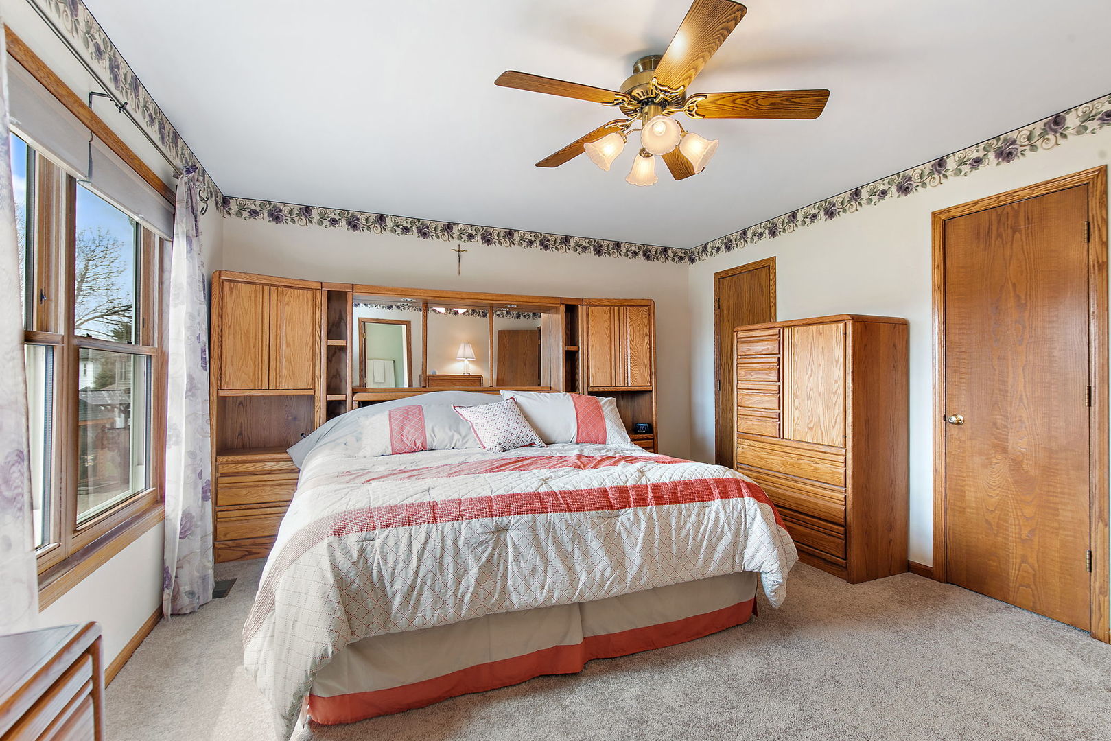 160 Brentwood Trail, Elgin, IL 60120