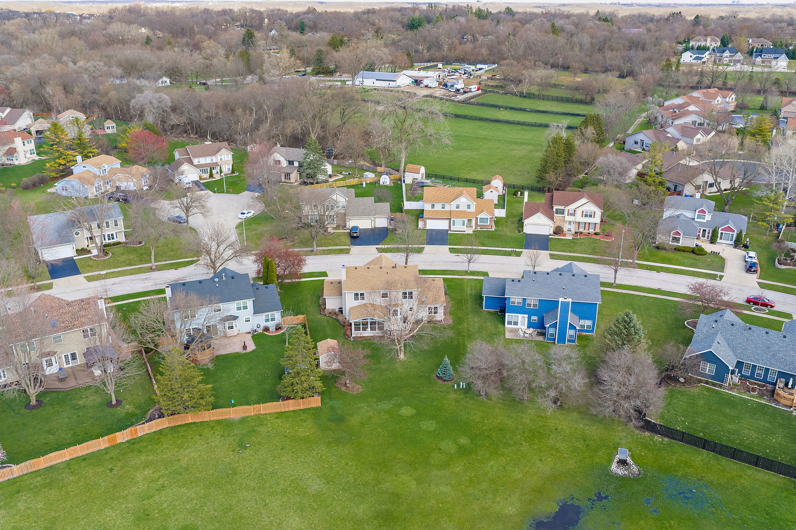 160 Brentwood Trail, Elgin, IL 60120