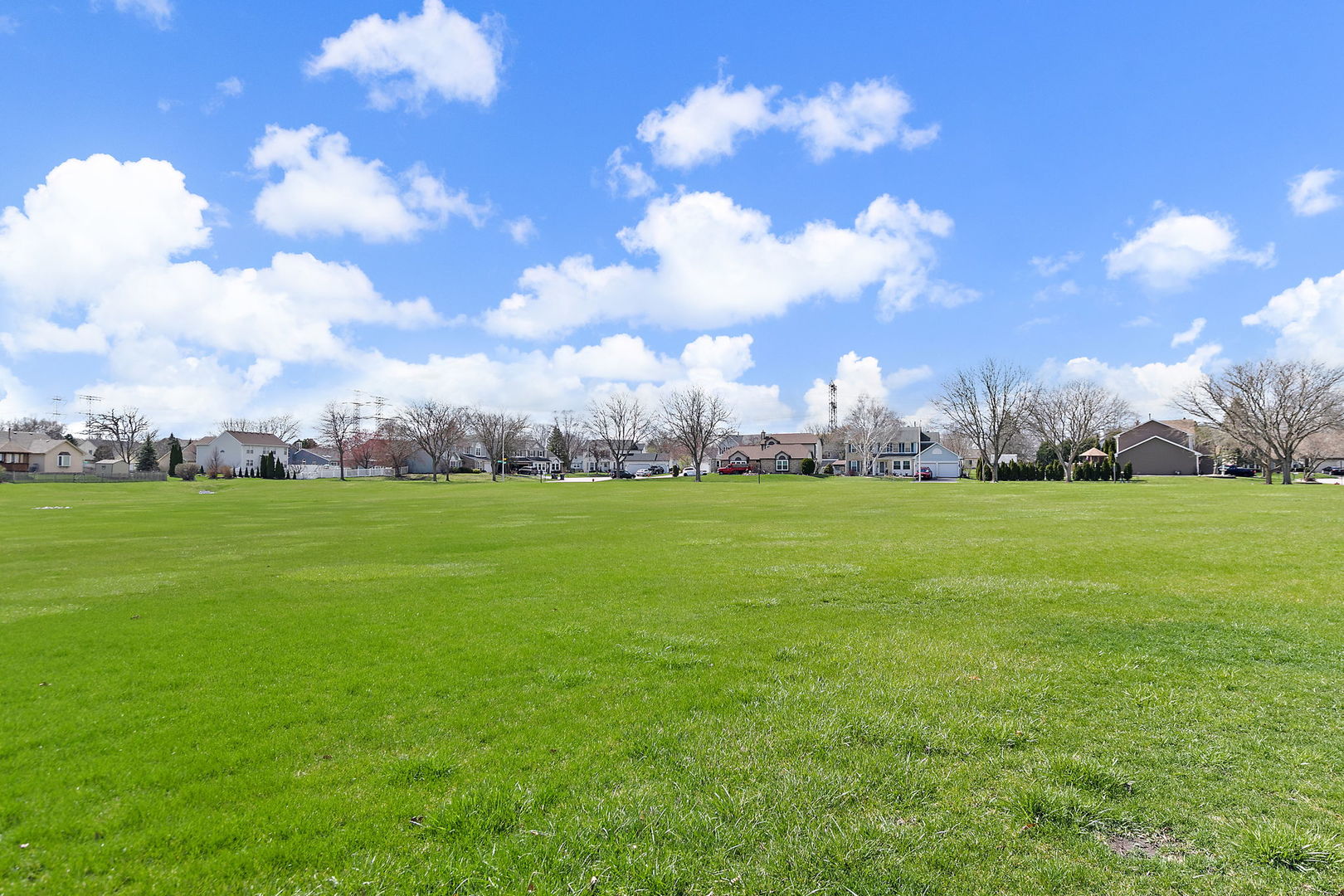 160 Brentwood Trail, Elgin, IL 60120