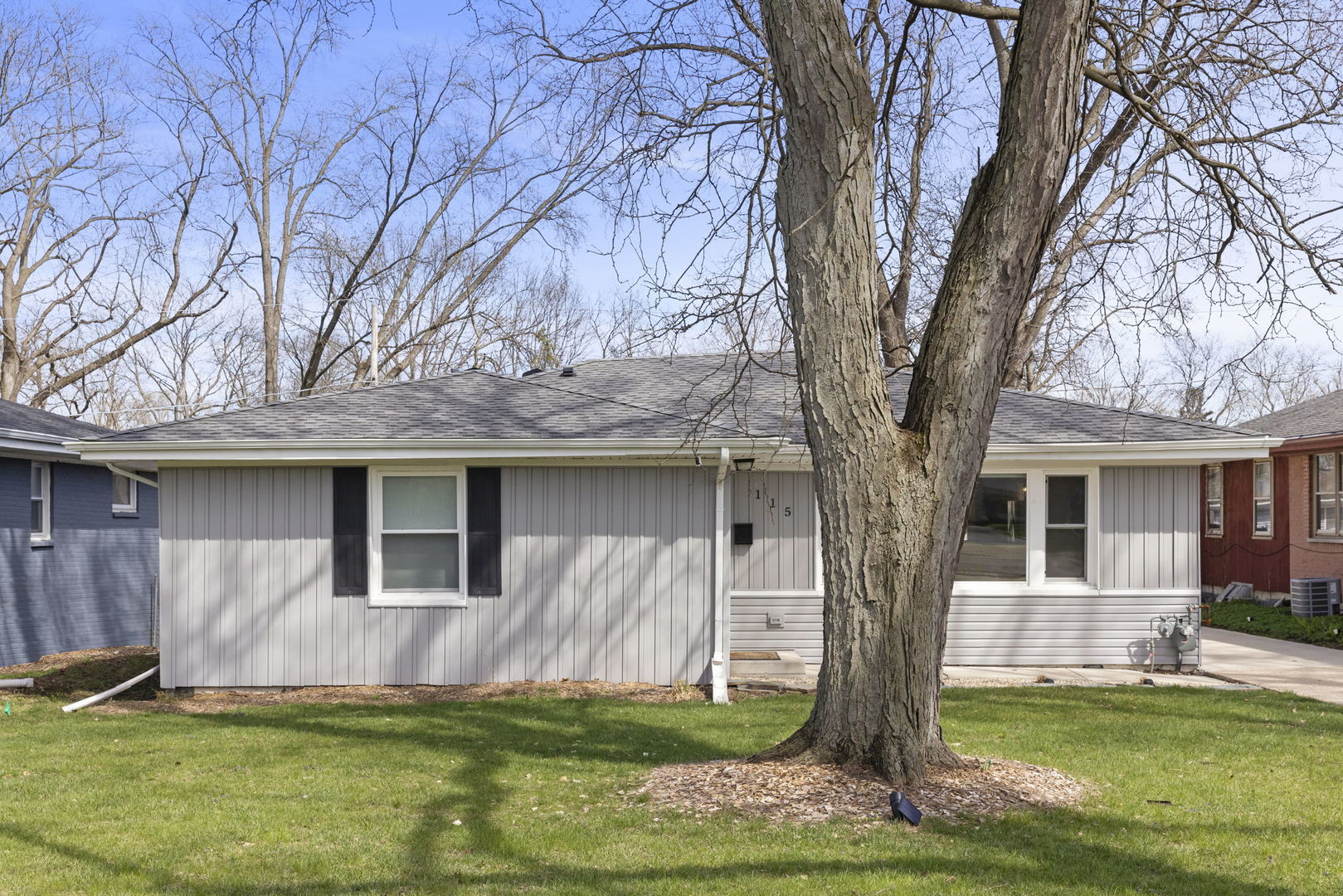 115 N Pierce Avenue, Wheaton, IL 60187