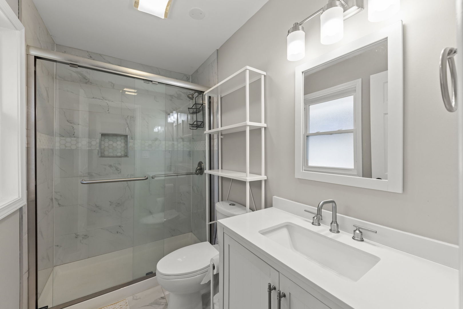 115 N Pierce Avenue, Wheaton, IL 60187