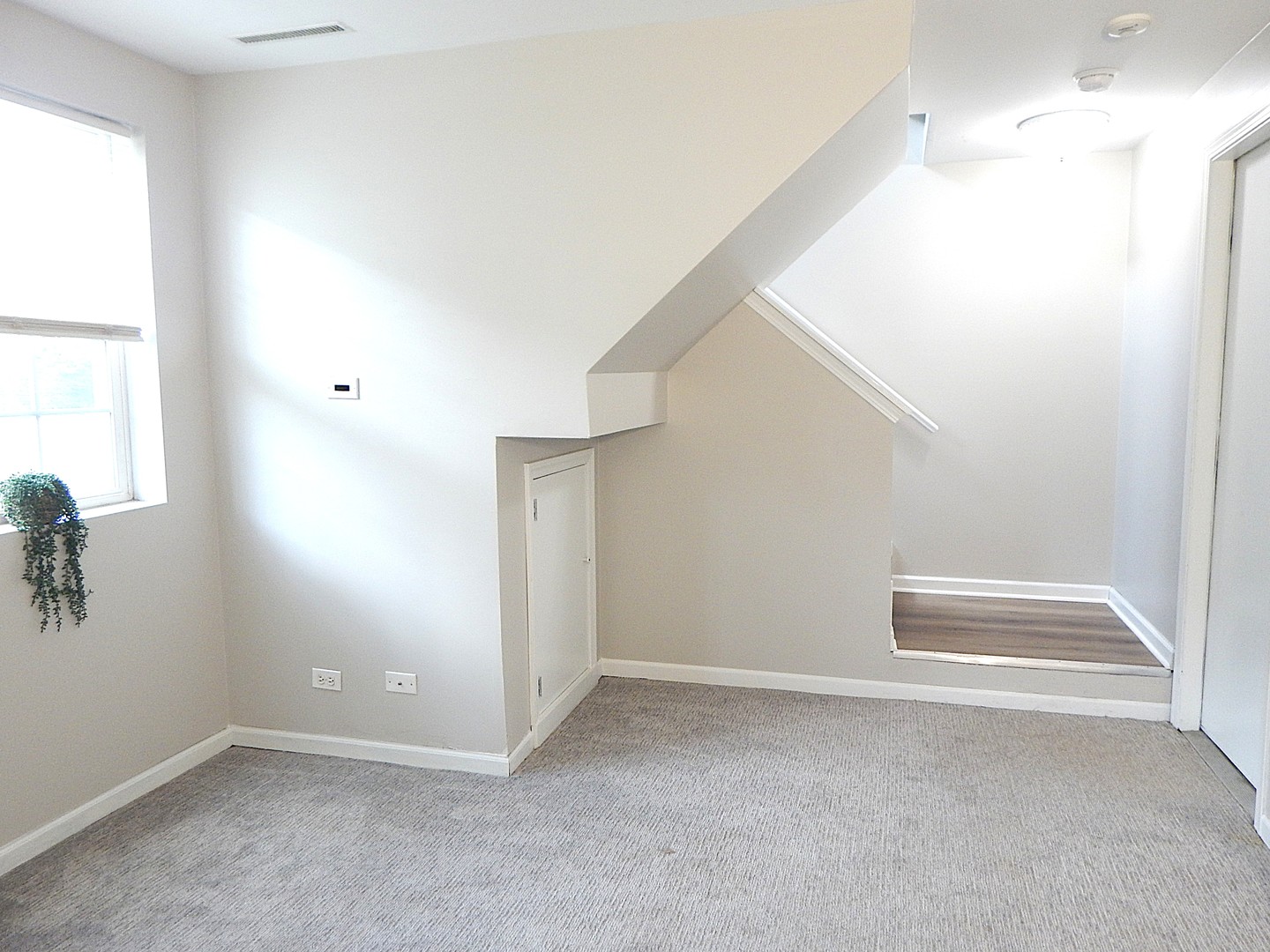 409 E Victoria Circle #409, North Aurora, IL 60542