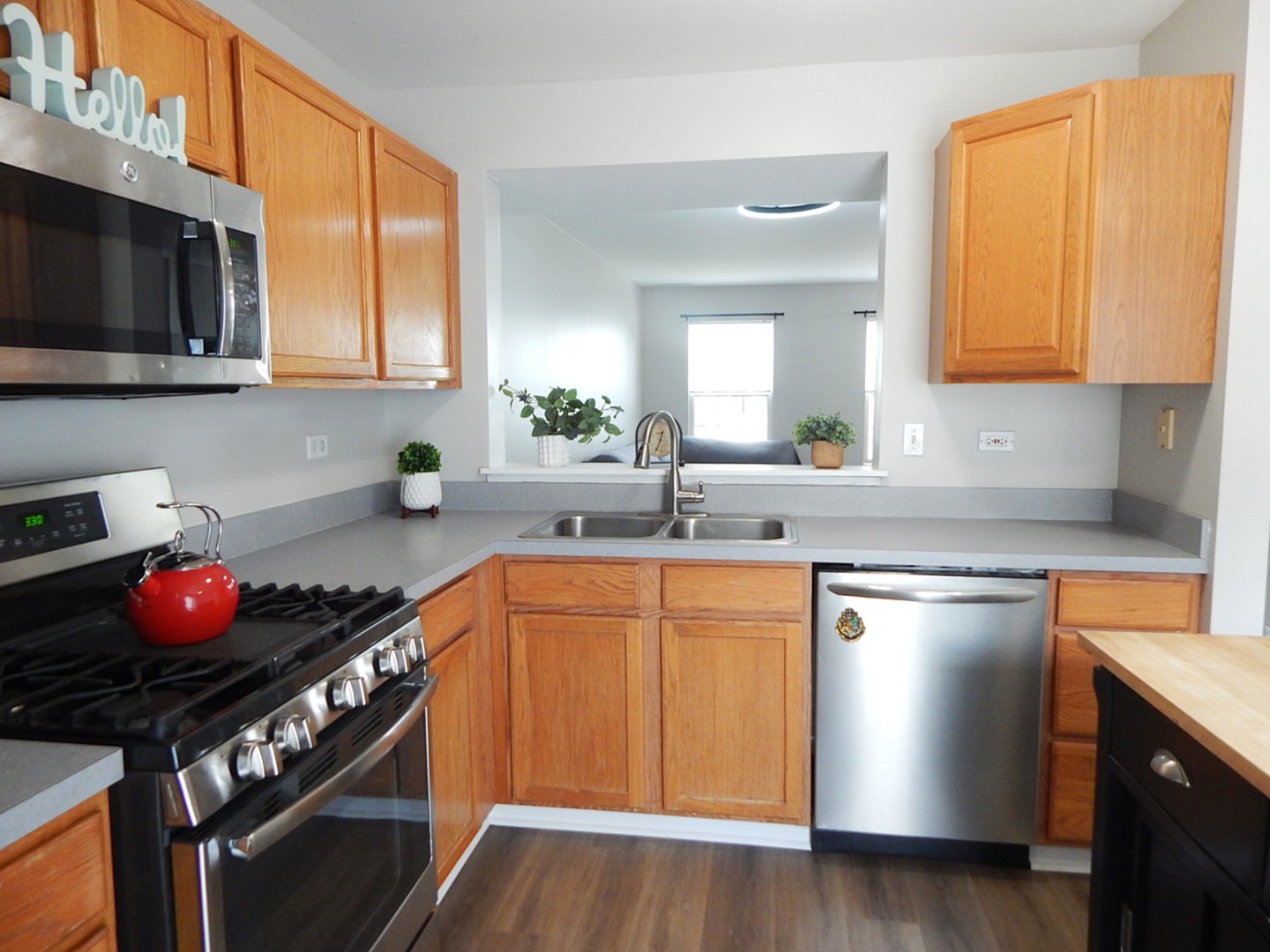 409 E Victoria Circle #409, North Aurora, IL 60542
