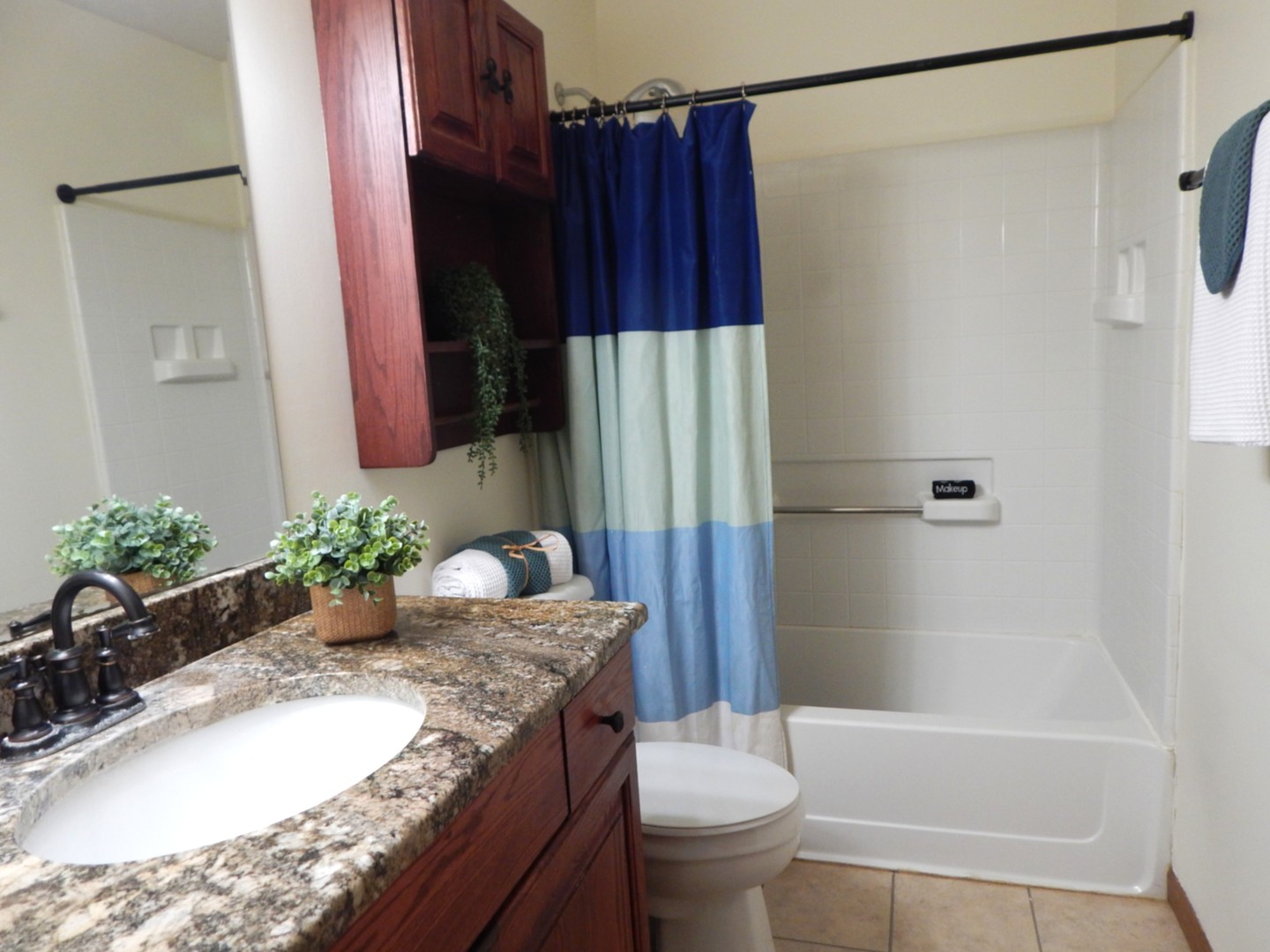 409 E Victoria Circle #409, North Aurora, IL 60542