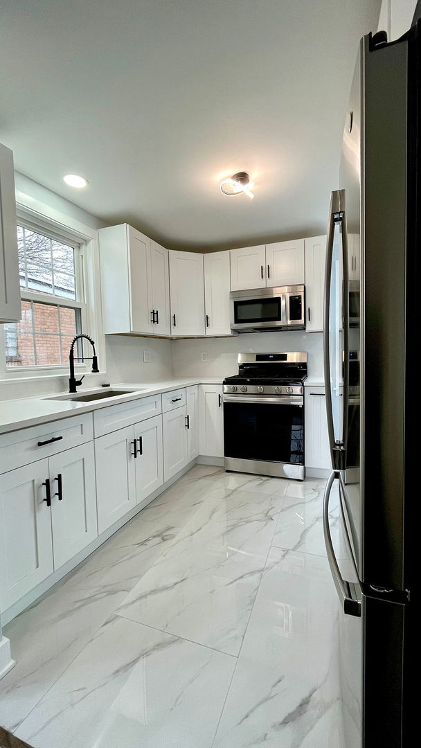 7317 S Mozart Street, Chicago, IL 60629